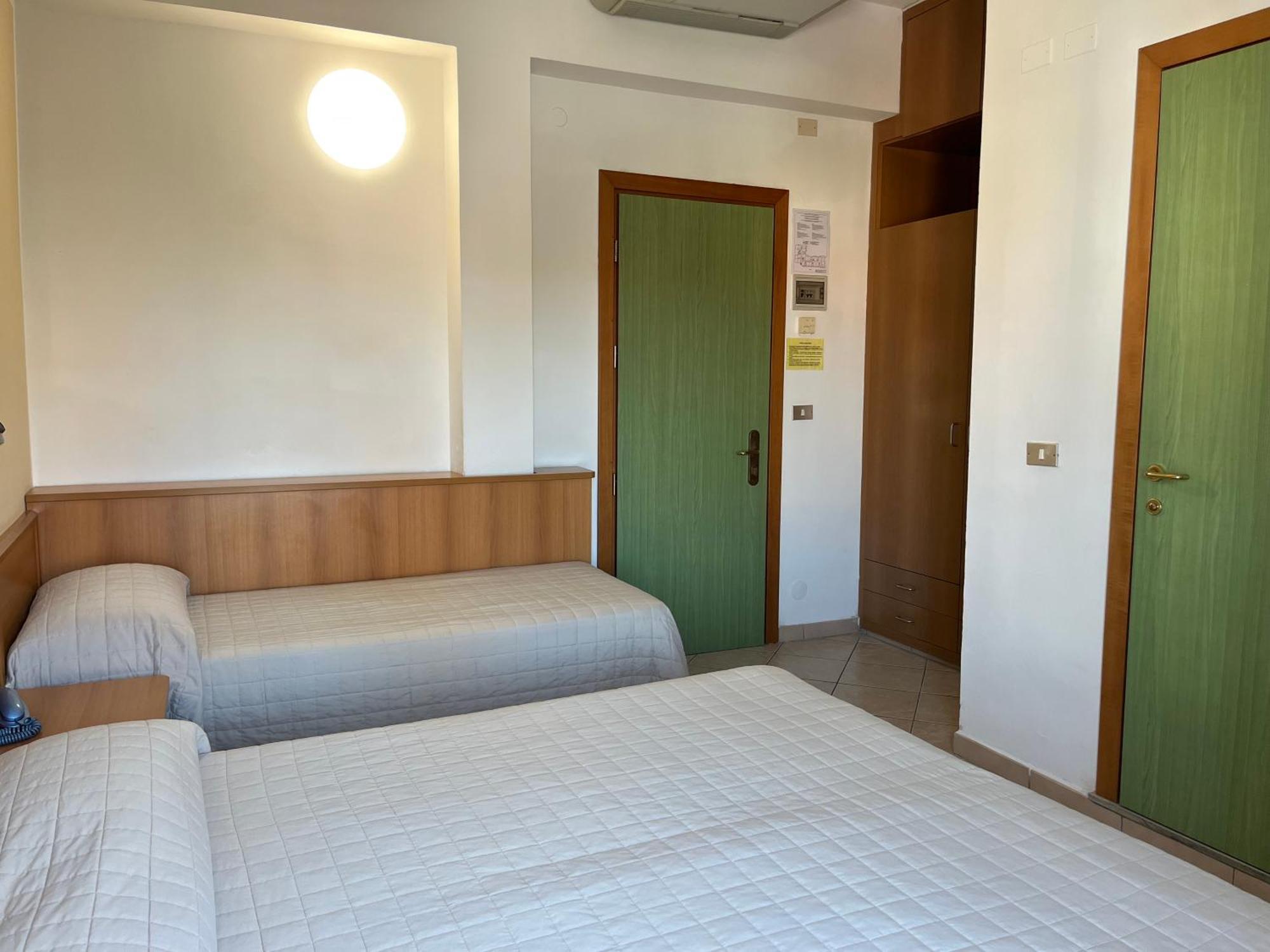 Hotel Delle Nazioni Cesena Bagian luar foto